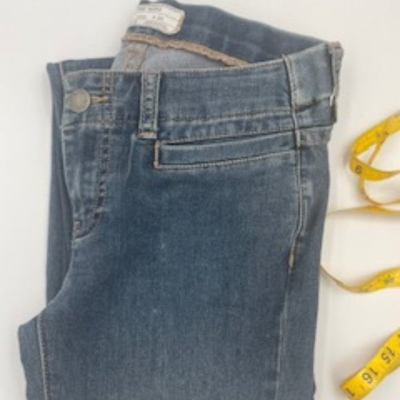 Free People Medium Wash Skinny Jeans Size 25 - Picture 11 of 12